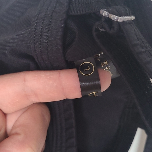 Oksa pole top - Picture 4 of 4